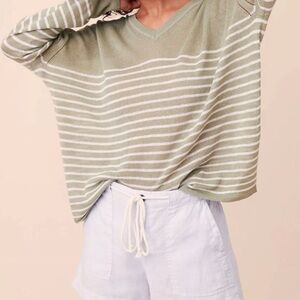 Lou‎ & Grey green cream linen blend sweater medium beach coastal comfy casual